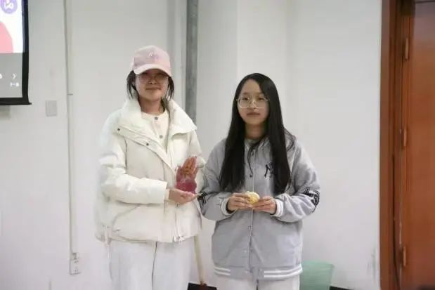 \
